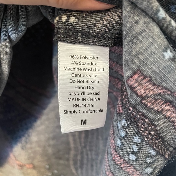 LuLaRoe American Flag Randy - Picture 3 of 5